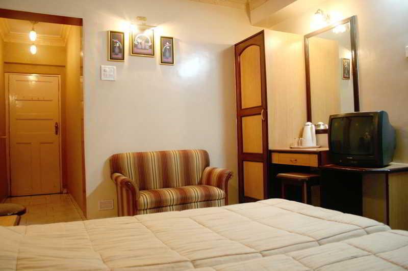Hotel Manama Mumbai Exterior foto